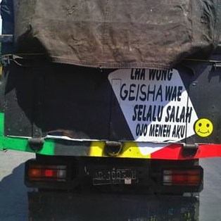 Tulisan Di Bak Truk Ini Ada Benernya Juga